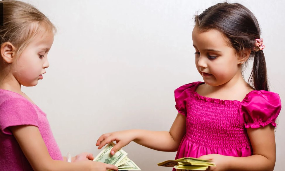 Tips for Teaching Financial Literacy to Young People